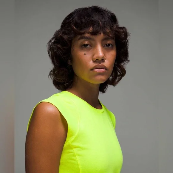 Lululemon Cap Sleeve Hiking Tank Top, Size 6 - Picture 2 of 7